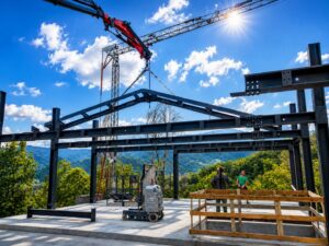 Strutture metalliche portanti in acciaio per capannoni, edifici e ponti